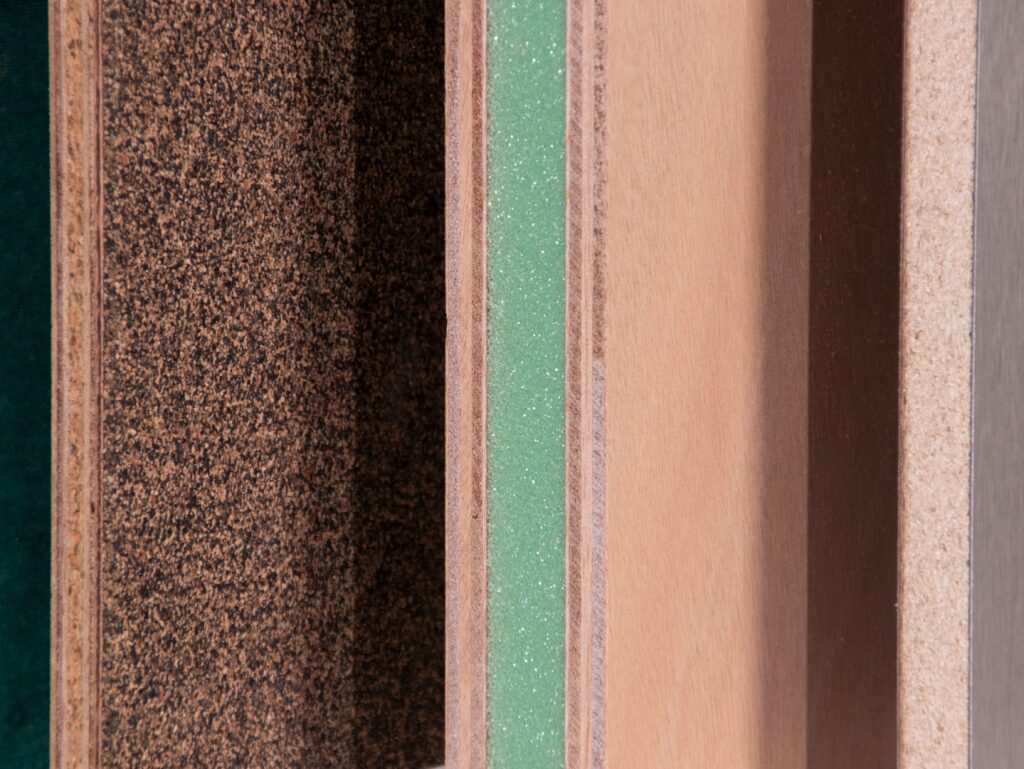 Marine Sperrholz Sandwichplatten aus Okume mit wetterbeständiger Beschichtung für Außenanwendungen - Querschnittdetail