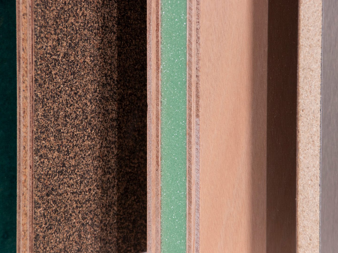 Marine Sperrholz Sandwichplatten aus Okume mit wetterbeständiger Beschichtung für Außenanwendungen - Querschnittdetail